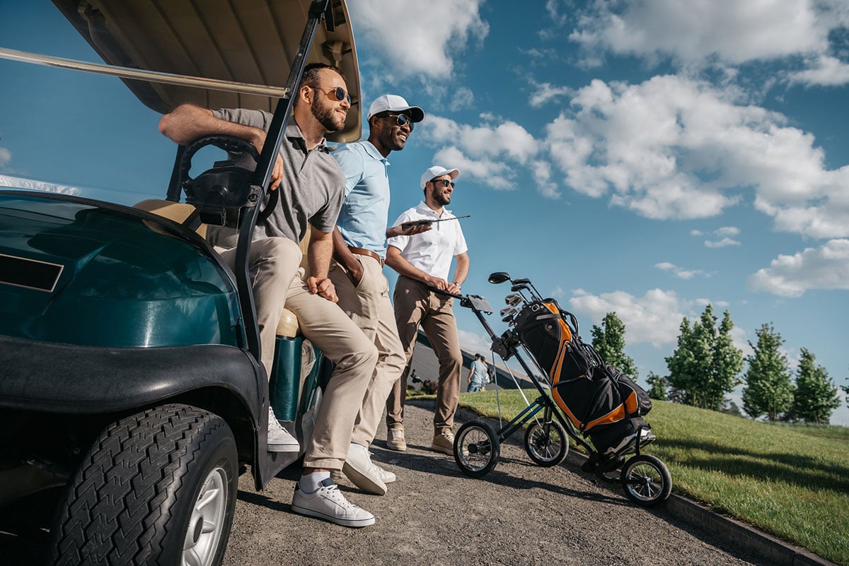 safety-and-connectivity-on-the-green-golf-course-radios