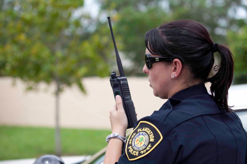 Indføre kirurg Tegnsætning Why Upgrade Your Police Radio Fleet from Analog to Digital